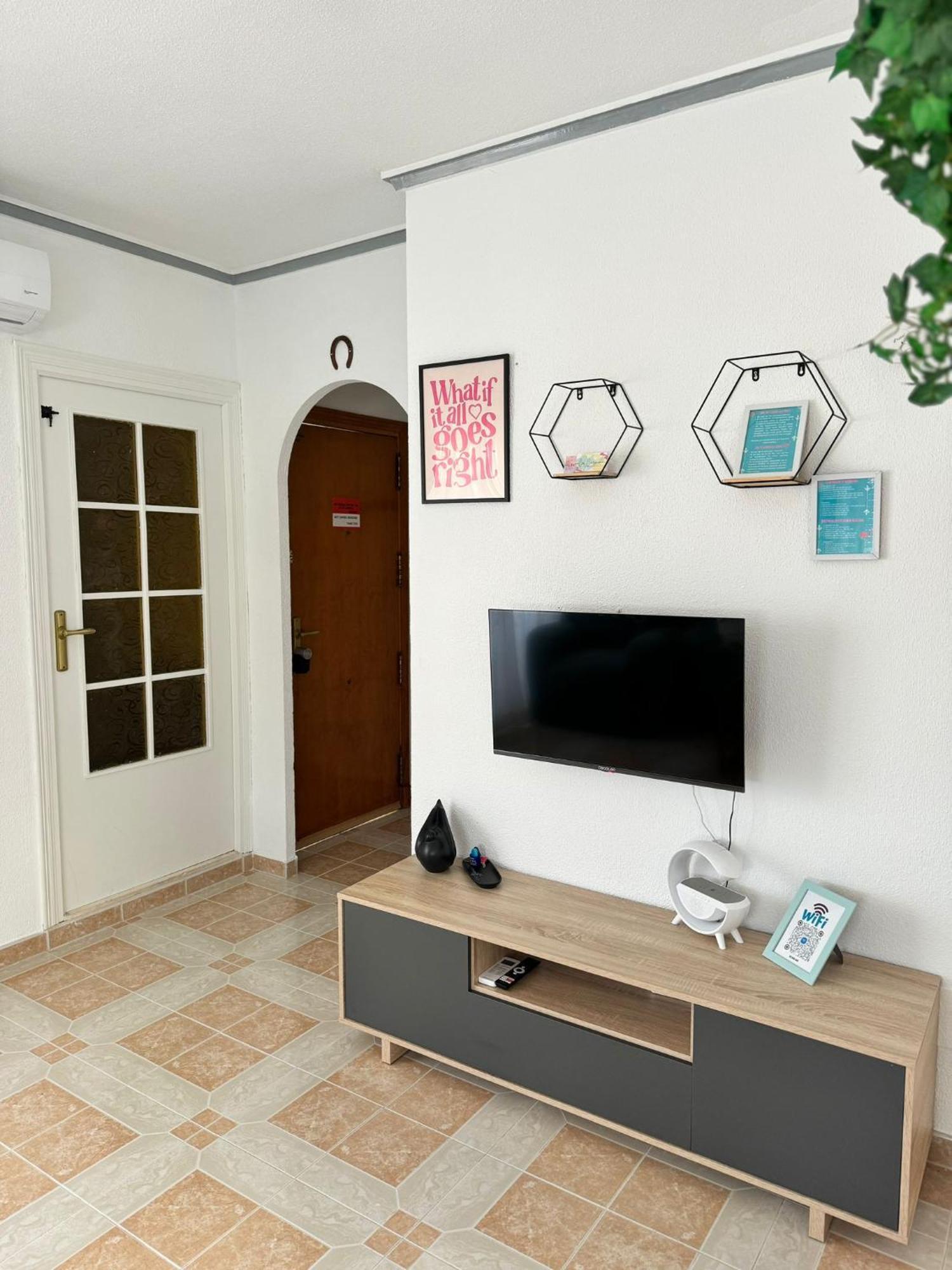 Carmina Apartment, Disfruta Del Sol Y Del Relax! Torrevieja Exterior foto